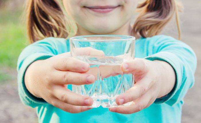apa curată pentru copii